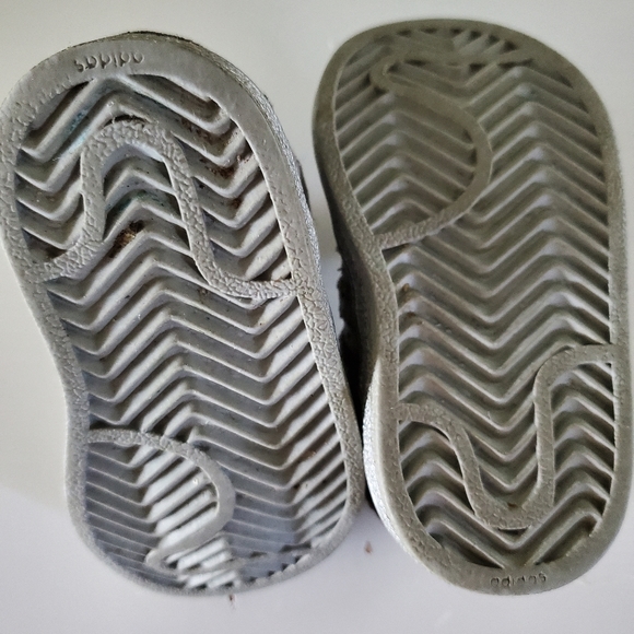 Baby Shell Toe Adidas - Picture 5 of 6